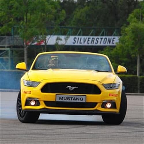 Stunt Ride & Drive Challenge - Mustang